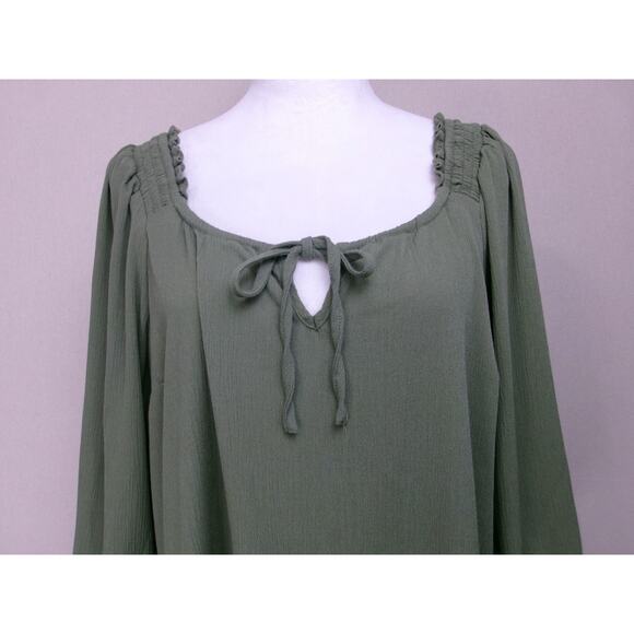 Torrid Women Tunic size 1 Ruched Green 3/4 Sleeve Tie Neck Pullover Lightweight - Picture 2 of 13